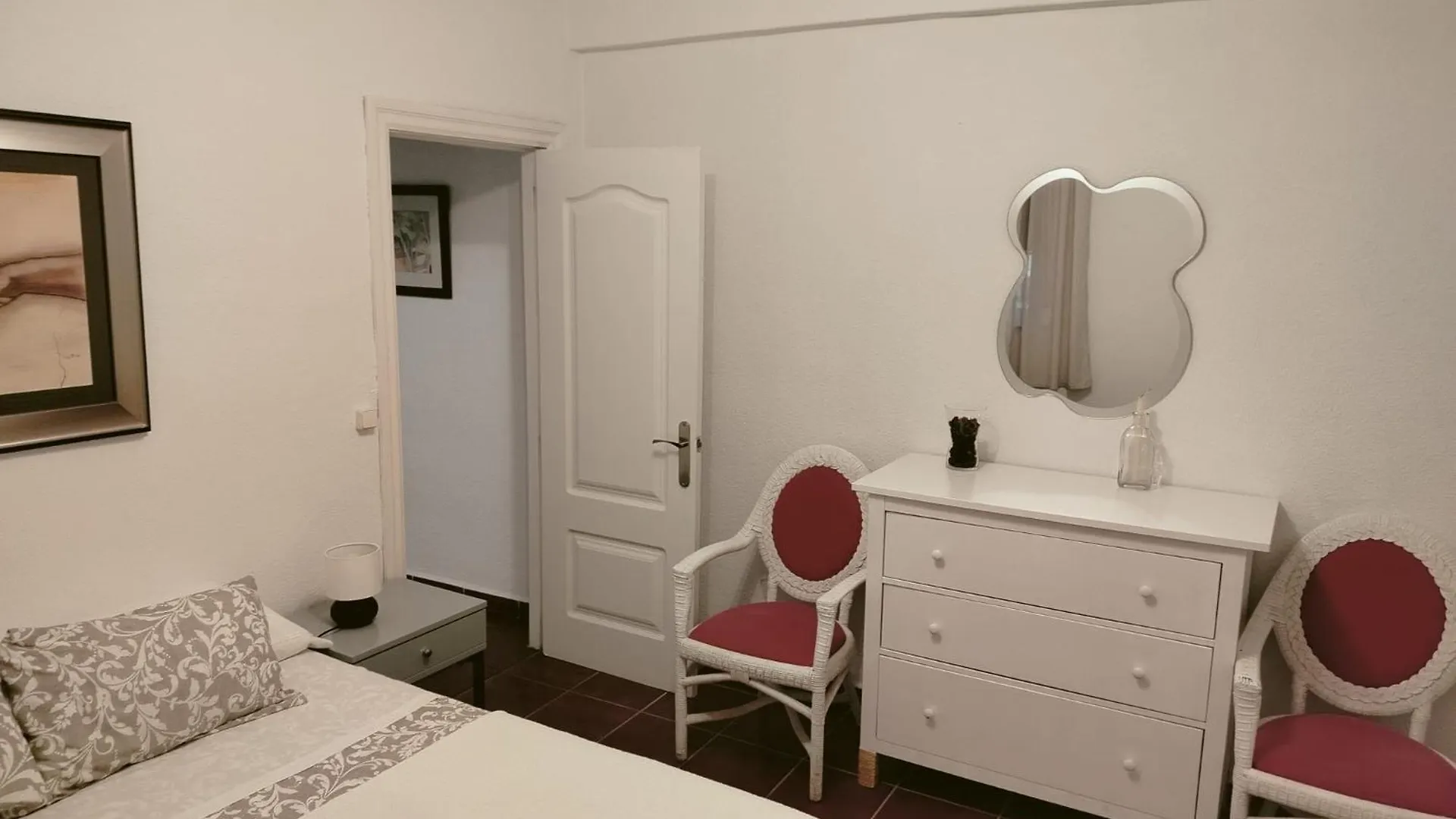 Fantastico Apartamento Con Piscina Comunitaria Junto Al Mar En Málaga 0*,