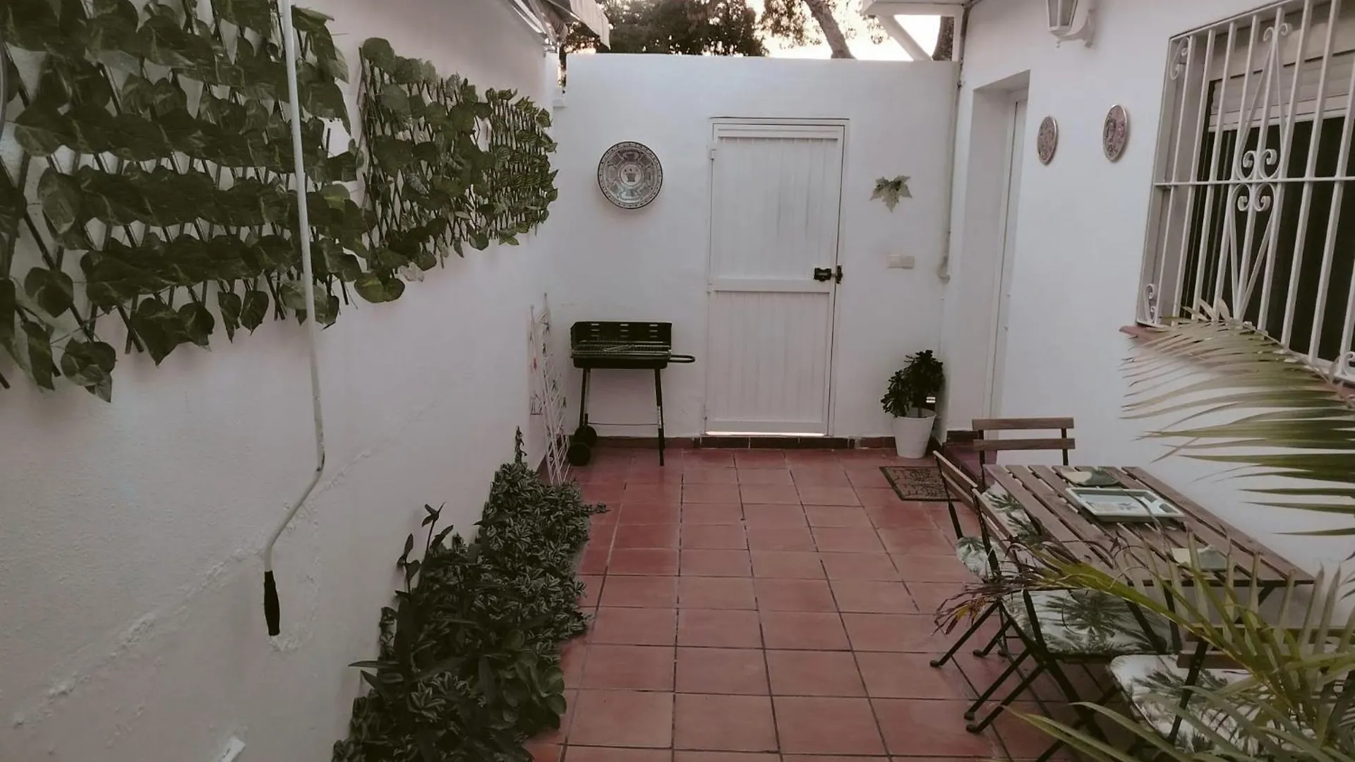 Lägenhet Fantastico Apartamento Con Piscina Comunitaria Junto Al Mar En Málaga