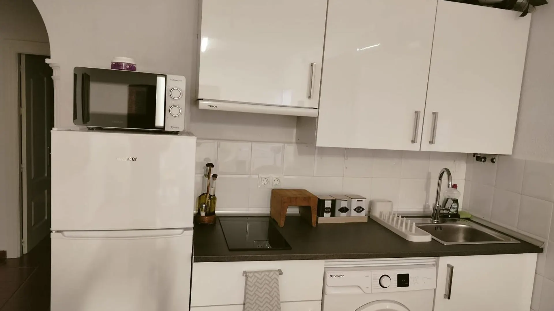 Fantastico Apartamento Con Piscina Comunitaria Junto Al Mar En Malaga Spain